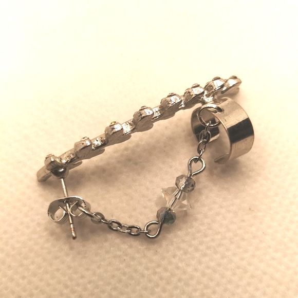 Vine and leaf ear cuff - Picture 3 of 4